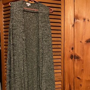 EUC M lularoe long vest